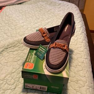 Grasshoppers Women’s Shoe